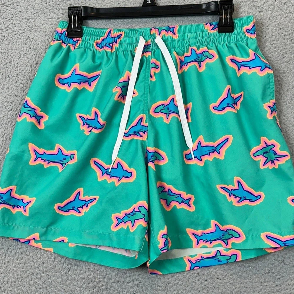Chubbies Swim Trunks Mens Large 5.5 Inseam Shark Print Green Lined Board Shorts
